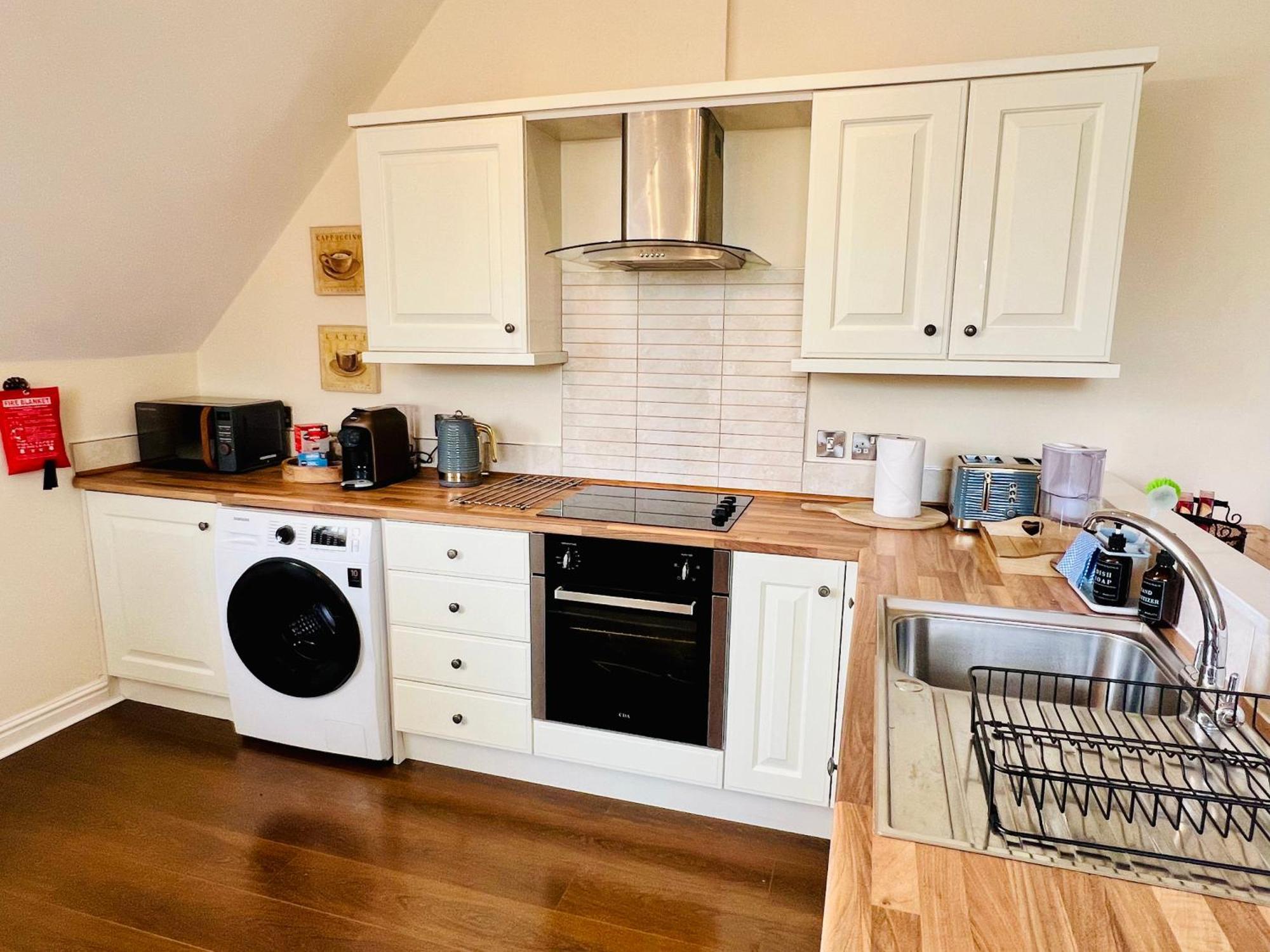 Top Floor Double En-Suite Br Apartment Central Matlock Μάτλοκ Εξωτερικό φωτογραφία